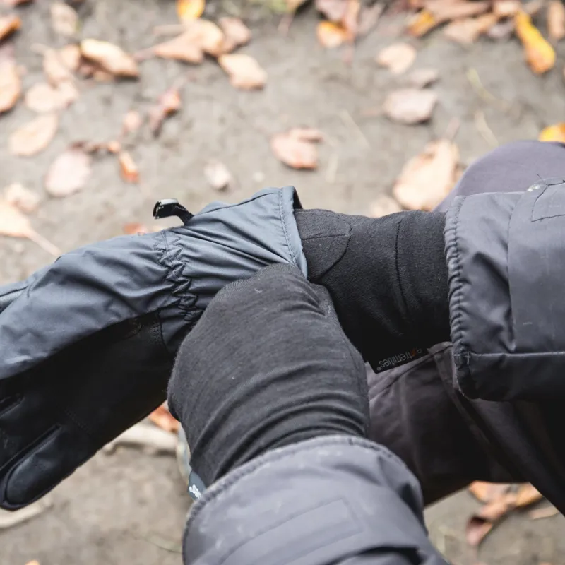 Extremities Merino Touch Liner Glove in Black-4