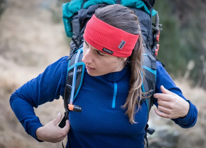 Paramo Grid Neckwarmer in Elderberry-1