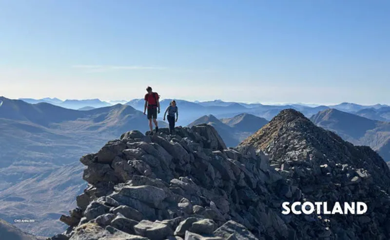 Wild Rock: 100 Fun and Easy Scrambling Adventures in Britain-4